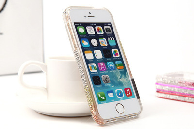 潮流与实用兼备 iPhone 5s/4s爆闪水钻手机壳详解